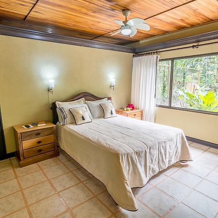 Kayak Lodge Damas Extérieur photo
