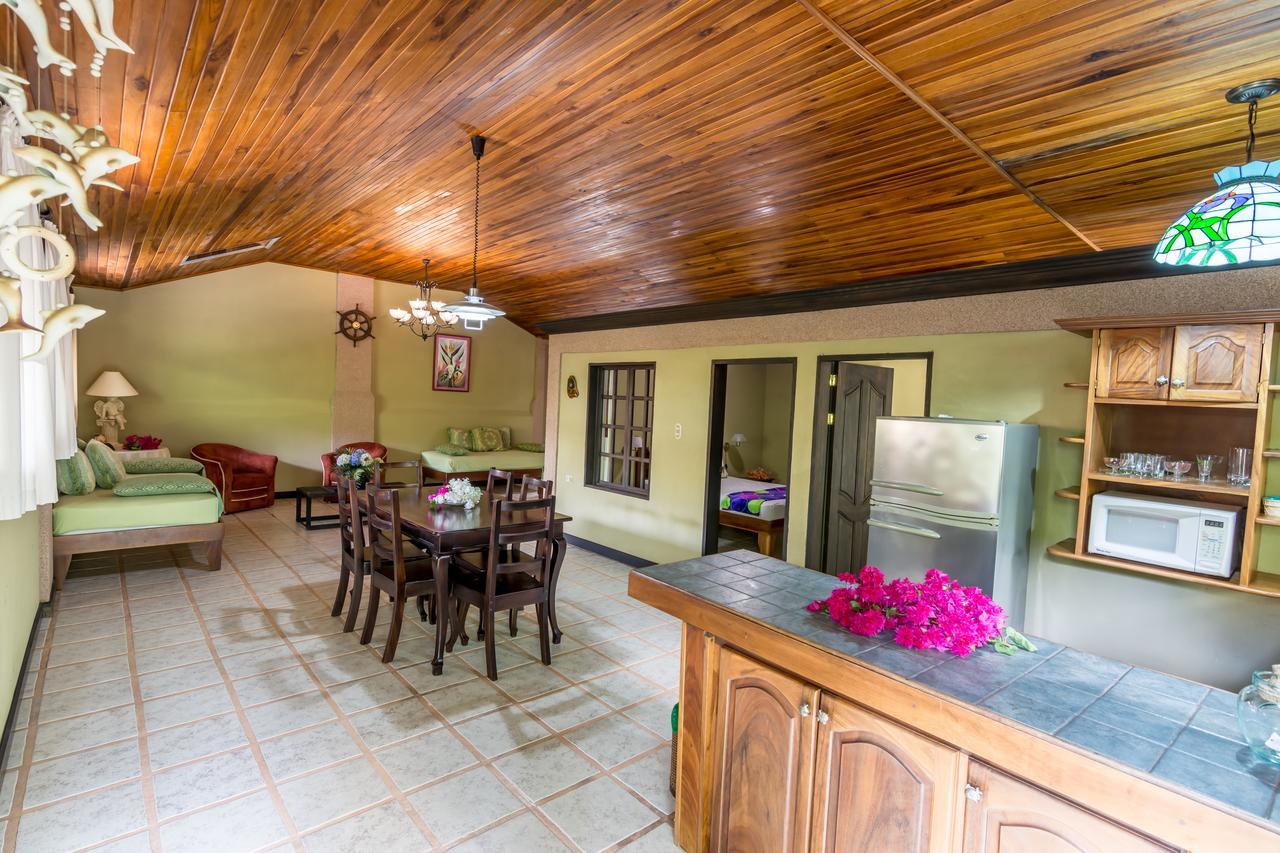 Kayak Lodge Damas Extérieur photo