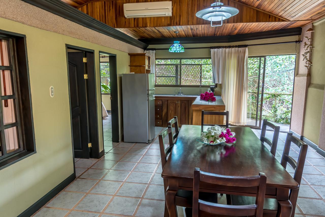 Kayak Lodge Damas Extérieur photo