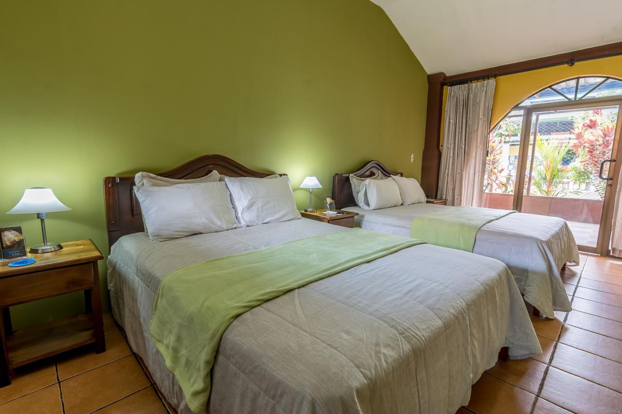 Kayak Lodge Damas Extérieur photo