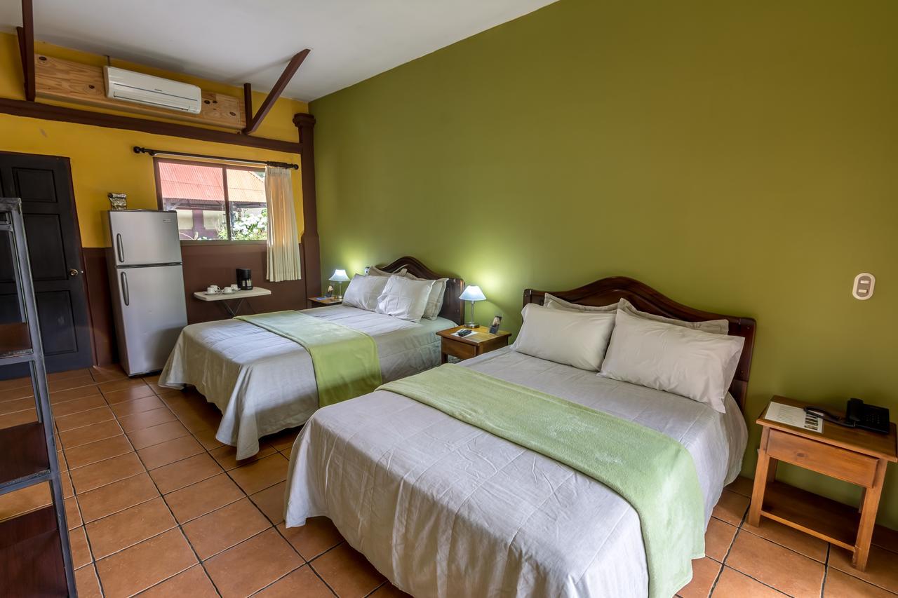 Kayak Lodge Damas Extérieur photo
