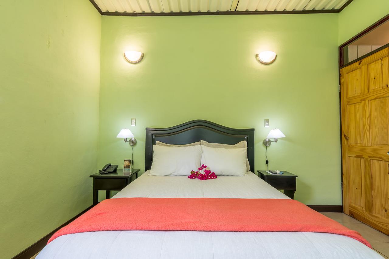 Kayak Lodge Damas Extérieur photo