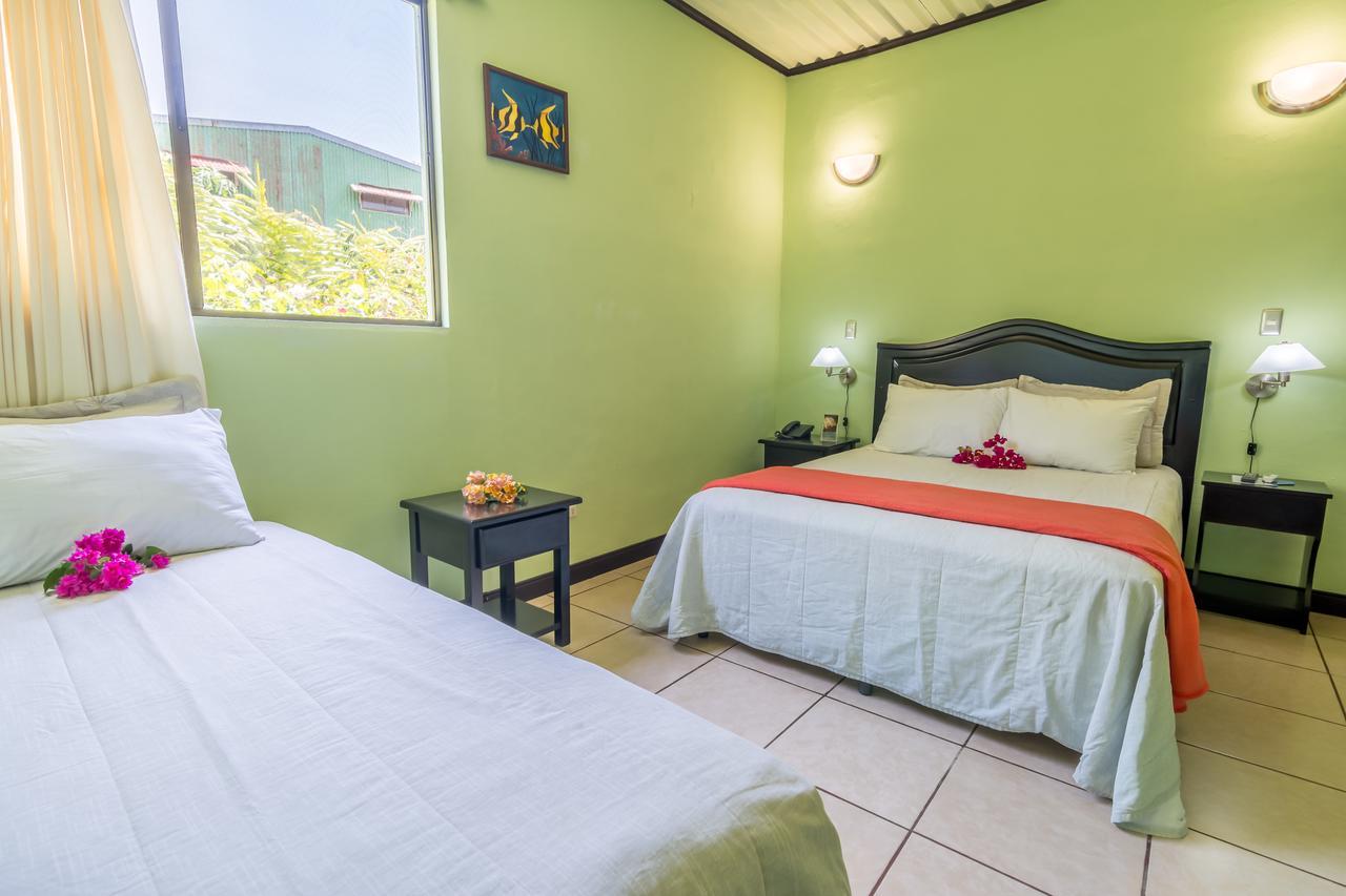 Kayak Lodge Damas Extérieur photo