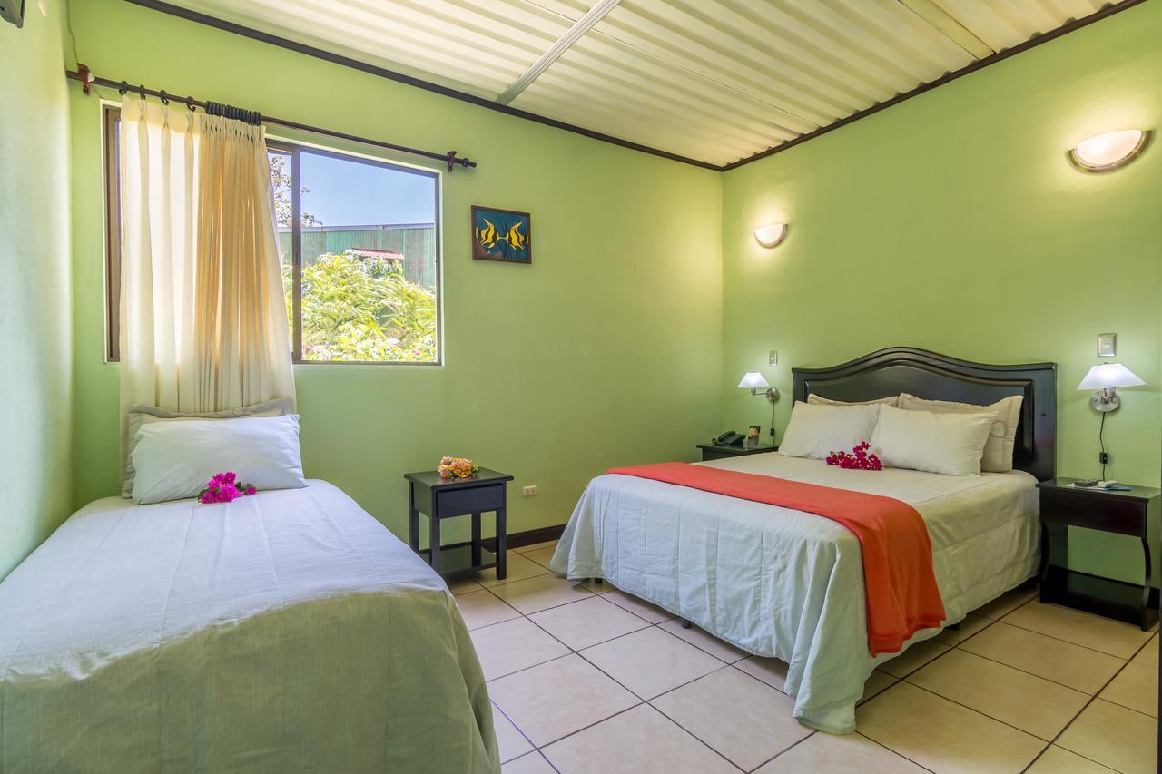 Kayak Lodge Damas Extérieur photo