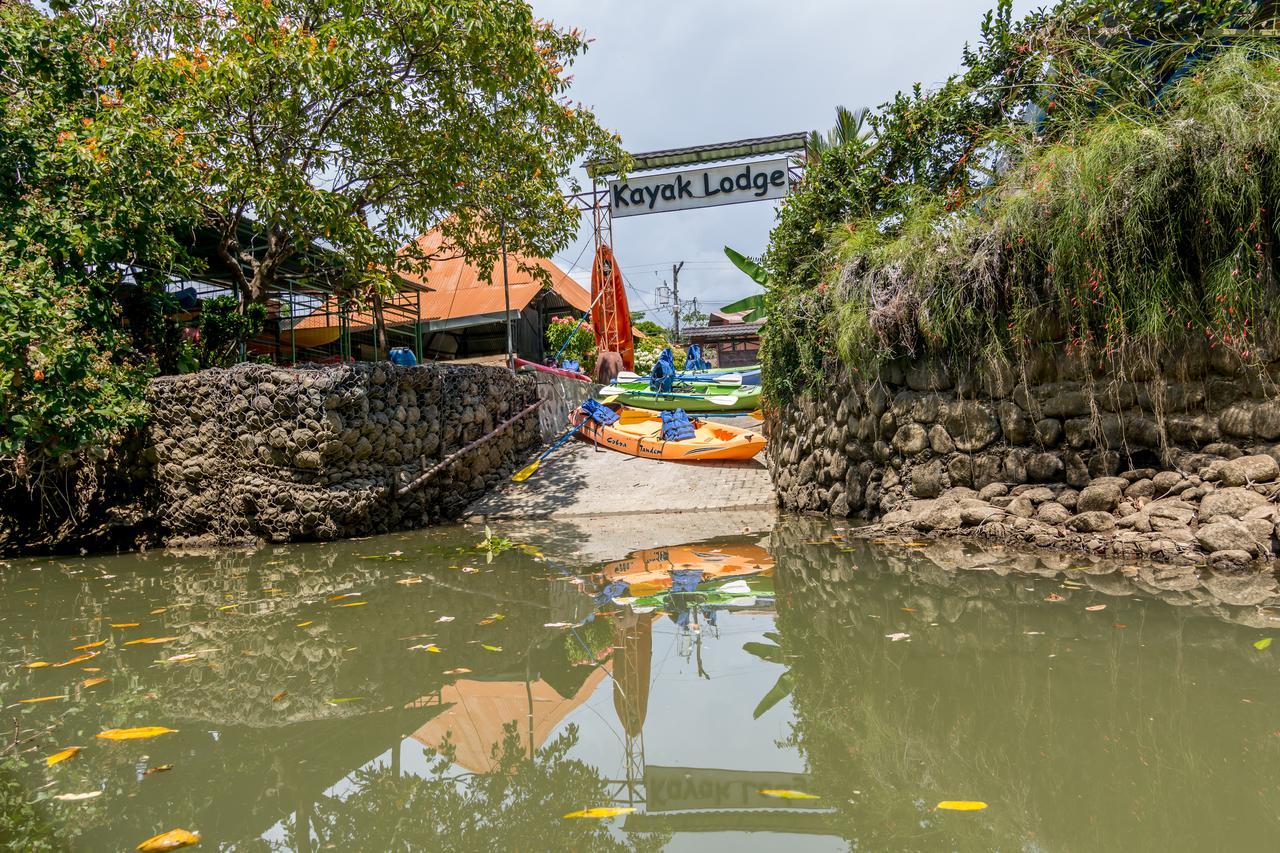 Kayak Lodge Damas Extérieur photo