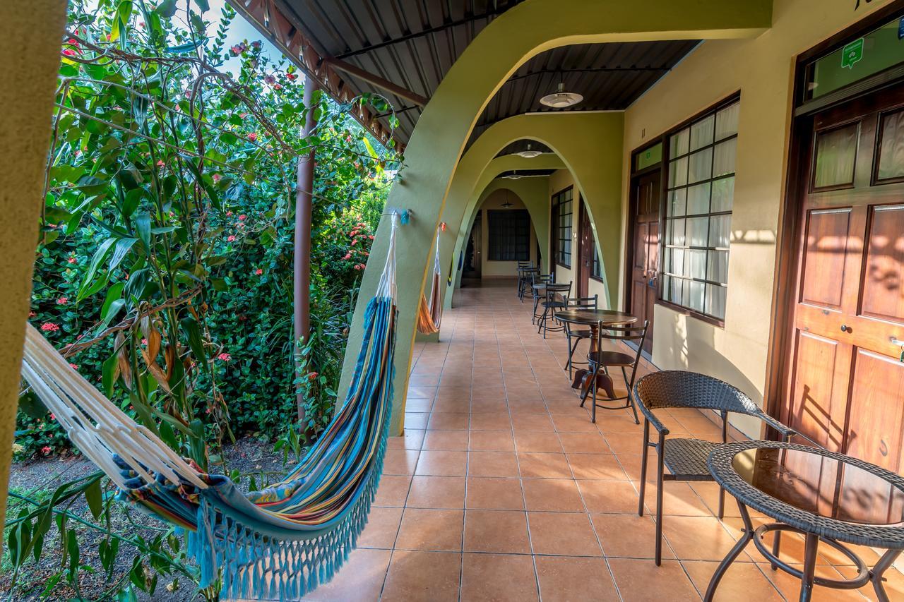 Kayak Lodge Damas Extérieur photo