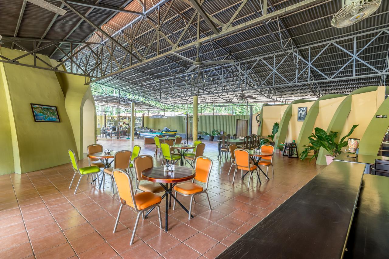 Kayak Lodge Damas Extérieur photo
