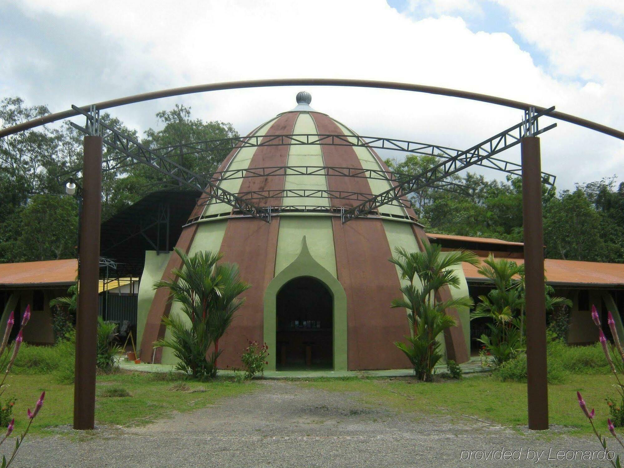 Kayak Lodge Damas Extérieur photo
